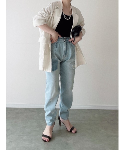 Yucca(ユッカ)の「ダメージ加工デニムキャロットパンツ(MEKKE 低身長向け)(デニムパンツ・レディース・ブルー/ブラック・X-SMALL/SMALL/MEDIUM)」の9枚目の写真