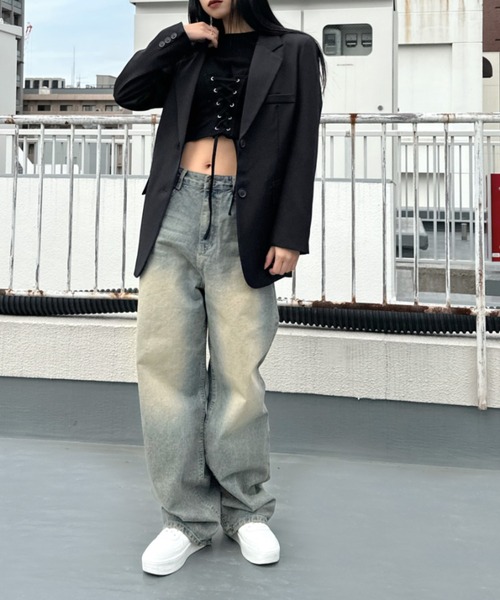 LVEU.(ラブユ.)の「Lace up cropped tops / レースアップクロップドトップス(Tシャツ/カットソー・レディース・ブラック/ホワイト・FREE)」の5枚目の写真