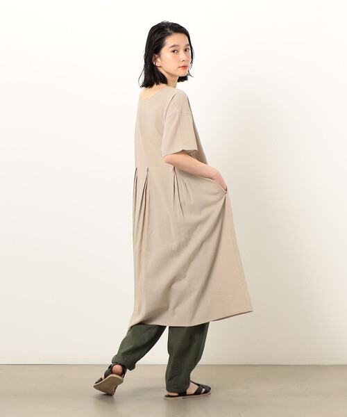 ONIGIRI(オニギリ)の「2WAY アッパッパ 半袖 ワンピース(ワンピース・レディース・ベージュ/オレンジ/イエロー/ブラウン/オリーブ/ネイビー・MEDIUM/LARGE)」の3枚目の写真