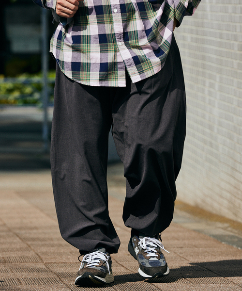 JOURNAL STANDARD(ジャーナルスタンダード)の「WOOLINO ライトオーバーパンツ(その他パンツ・メンズ・グレー/チャコールグレー/ブラック・LARGE/SMALL/MEDIUM)」の11枚目の写真
