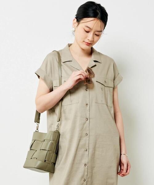 MELROSE claire（メルローズ クレール）の「【上品な印象のレーヨンリネン素材の大人女性ワンピース】（シャツワンピース・レディース・チャコールグレー/ベージュ/ネイビー・FREE）」の8枚目の写真