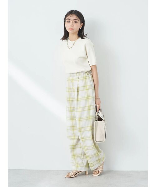 earth music&ecology（アースミュージックアンドエコロジー）の「総針クルーネックハンソデプルオーバー（Tシャツ/カットソー・レディース・グリーン/ネイビー/イエロー/アイボリー/ブルー・S/M）」の9枚目の写真