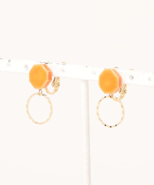 tone(トーン)の「【irodori】八角とgold ringの陶イヤリング(オレンジ)(イヤリング・レディース・オレンジ・FREE)」の1枚目の写真