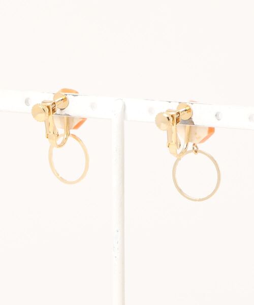 tone(トーン)の「【irodori】八角とgold ringの陶イヤリング(オレンジ)(イヤリング・レディース・オレンジ・FREE)」の2枚目の写真