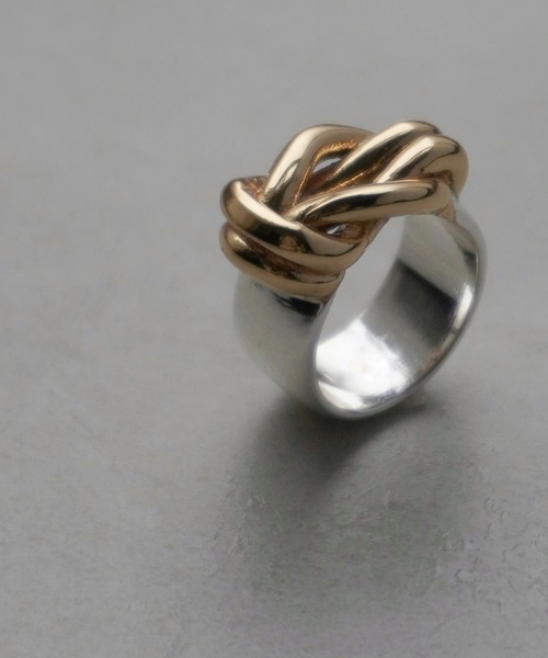 Lynn.（リン）の「W knot ring（リング・レディース・シルバー×ゴールド・FREE）」の8枚目の写真