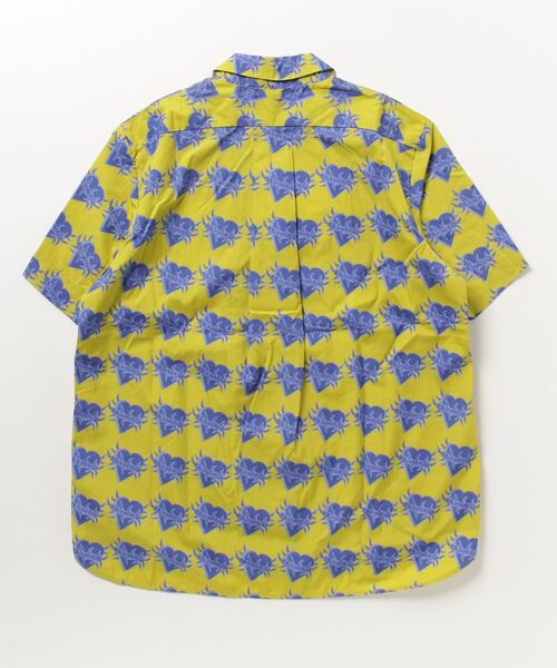 JNBY(ジェーエヌビーワイ)の「Tattoo Heart-print Cotton-poplin Shirt / ハートプリント コットンシャツ(シャツ/ブラウス・レディース・イエロー/グレー・36/38/40)」の3枚目の写真