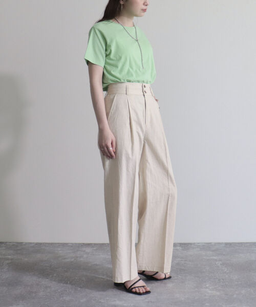 fredy emue（フレディエミュ）の「ピグメントBASICコットンT（Tシャツ/カットソー・レディース・オレンジ/チャコールグレー/ライトグレー/ライトグリーン・38）」の21枚目の写真