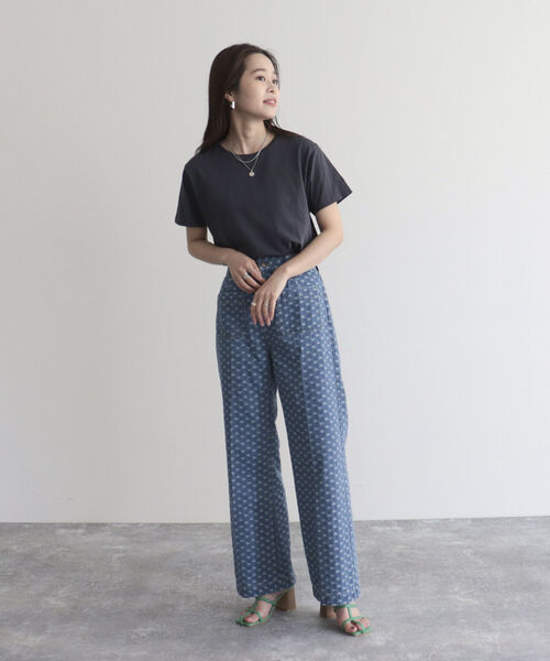 fredy emue（フレディエミュ）の「ピグメントBASICコットンT（Tシャツ/カットソー・レディース・オレンジ/チャコールグレー/ライトグレー/ライトグリーン・38）」の8枚目の写真