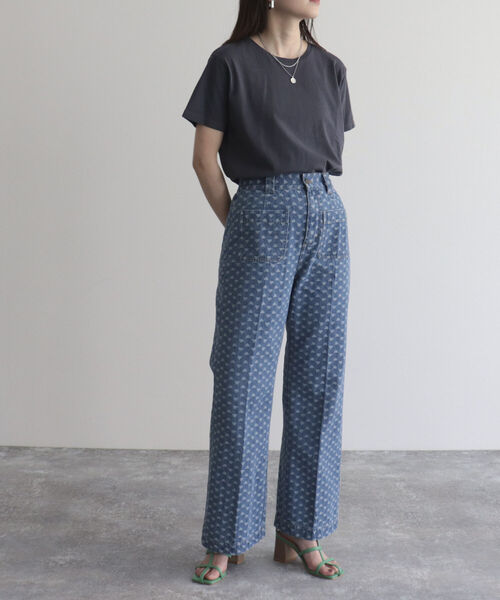 fredy emue（フレディエミュ）の「ピグメントBASICコットンT（Tシャツ/カットソー・レディース・オレンジ/チャコールグレー/ライトグレー/ライトグリーン・38）」の22枚目の写真