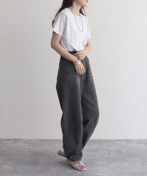 fredy emue（フレディエミュ）の「ピグメントBASICコットンT（Tシャツ/カットソー・レディース・オレンジ/チャコールグレー/ライトグレー/ライトグリーン・38）」の17枚目の写真