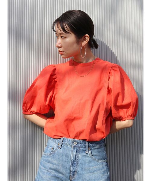 Ungrid(アングリッド)の「【WEB限定】パフスリーブブラウス(シャツ/ブラウス・レディース・ブラック/オレンジ/オフホワイト・FREE)」の3枚目の写真