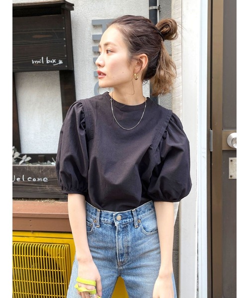 Ungrid(アングリッド)の「【WEB限定】パフスリーブブラウス(シャツ/ブラウス・レディース・ブラック/オレンジ/オフホワイト・FREE)」の2枚目の写真