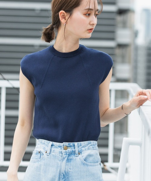 SENSE OF PLACE by URBAN RESEARCH（センスオブプレイスバイアーバンリサーチ）の「クルーネックフレンチスリーブセーター（ニット/セーター・レディース・ベージュ/ブラック/ネイビー/ライトブルー/オフホワイト・ONE）」の5枚目の写真