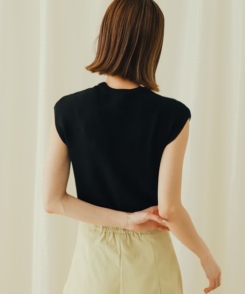 SENSE OF PLACE by URBAN RESEARCH（センスオブプレイスバイアーバンリサーチ）の「クルーネックフレンチスリーブセーター（ニット/セーター・レディース・ベージュ/ブラック/ネイビー/ライトブルー/オフホワイト・ONE）」の7枚目の写真