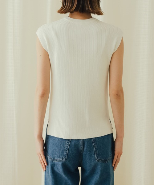 SENSE OF PLACE by URBAN RESEARCH（センスオブプレイスバイアーバンリサーチ）の「クルーネックフレンチスリーブセーター（ニット/セーター・レディース・ベージュ/ブラック/ネイビー/ライトブルー/オフホワイト・ONE）」の19枚目の写真