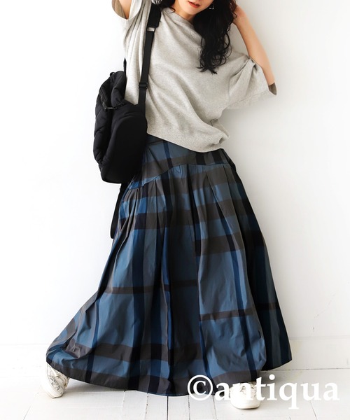 antiqua(アンティカ)の「チェック柄フレアスカート(スカート・レディース・カーキ/ブルー・FREE)」の12枚目の写真