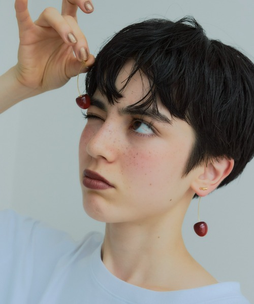 manana suerte（マニャーナスエルテ）の「アメリカンチェリーピアス（ピアス（両耳用）・レディース・レッド・FREE）」の3枚目の写真