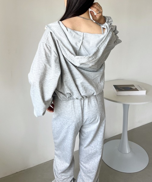 CLEA(クレア)の「パーカースウェット/ルームウエア 3点セットアップ(パーカー・レディース・チャコールグレー/グレー・M/L)」の13枚目の写真
