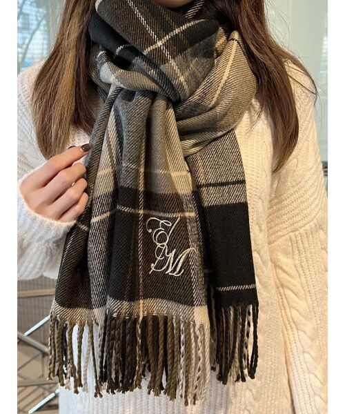 EATME（イートミー）の「E/Mロゴチェックストール（ストール/ショール・レディース・ブラウン/ブラック・FREE）」の5枚目の写真