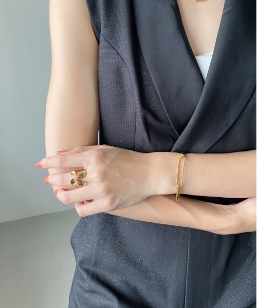 thank U more(サンキューモア)の「金属アレルギー対応 【サージカルステンレス316L】シンプルサージカルブレス(ブレスレット・レディース・シルバー/ゴールド・FREE)」の4枚目の写真