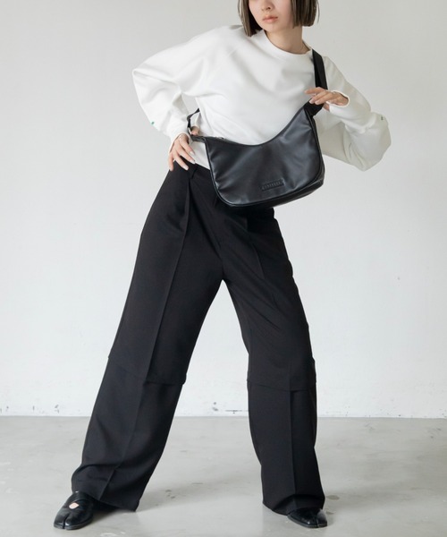 VACANCY(ヴァカンシー)の「ヴィーガンレザーラウンドショルダーバッグ(ショルダーバッグ・レディース・アイボリー/ブラック/シルバー・FREE)」の18枚目の写真