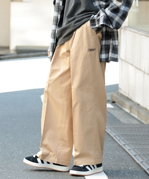 RAGEBLUE（レイジブルー）の「刺繍デザイン/ワイドストレート/タックチノパンツ（チノパンツ・メンズ・ブラック/ベージュ/ベージュ系その他3・SMALL/MEDIUM/LARGE）」の16枚目の写真