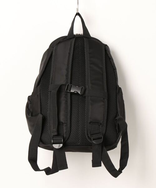 petit main(プティマイン)の「【WEB限定】【リンク】【プティプラ】カラフルキッズリュック【黒】(キッズ)(バックパック/リュック・キッズ・ブラック・FREE)」の2枚目の写真