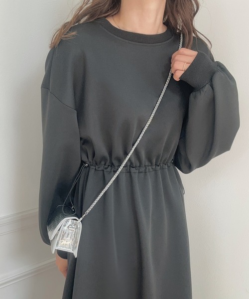 LAUIR（ラウアー）の「ドロストロングワンピース（ワンピース・レディース・ベージュ/ブラック/モカ・LARGE/MEDIUM）」の4枚目の写真
