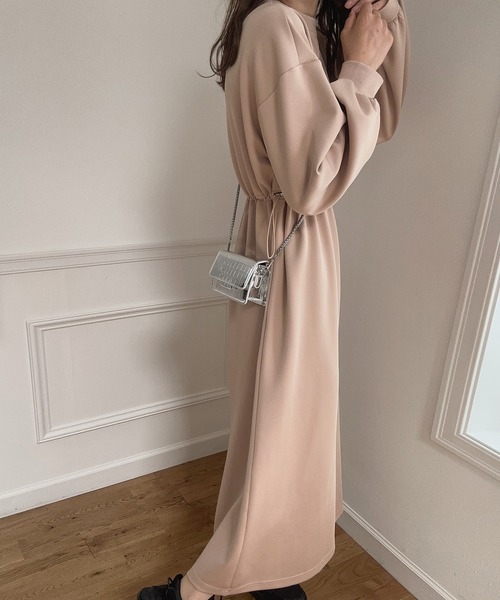 LAUIR（ラウアー）の「ドロストロングワンピース（ワンピース・レディース・ベージュ/ブラック/モカ・LARGE/MEDIUM）」の9枚目の写真