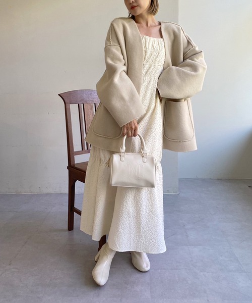 one after another NICE CLAUP（ワンアフターアナザーナイスクラップ）の「【WEB限定商品】ボアリバーシブルトッパーコート（ノーカラーコート・レディース・モカ/グレー/ライトベージュ・MEDIUM）」の5枚目の写真