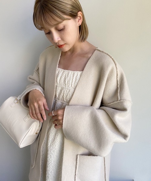 one after another NICE CLAUP（ワンアフターアナザーナイスクラップ）の「【WEB限定商品】ボアリバーシブルトッパーコート（ノーカラーコート・レディース・モカ/グレー/ライトベージュ・MEDIUM）」の10枚目の写真