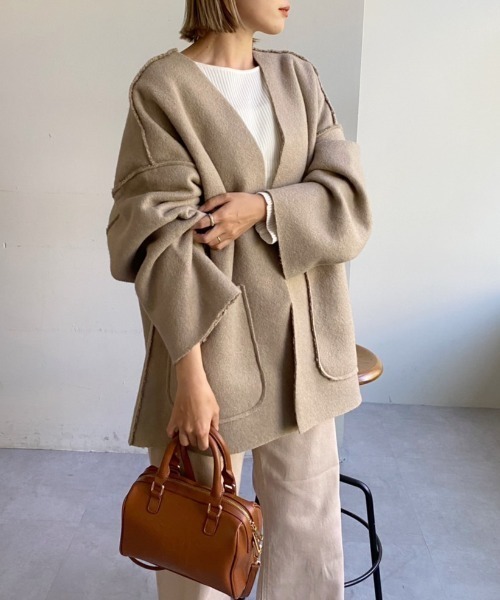 one after another NICE CLAUP（ワンアフターアナザーナイスクラップ）の「【WEB限定商品】ボアリバーシブルトッパーコート（ノーカラーコート・レディース・モカ/グレー/ライトベージュ・MEDIUM）」の19枚目の写真