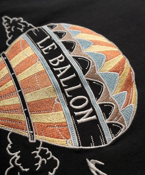 POWER TO THE PEOPLE（パワートゥーザピープル）の「【Power To The People/パワー・トゥ・ザ・ピープル】「The Great Route/LE BALLON」 ワンポイントロゴ＆バック刺繍デザイン ロングスリーブTシャツ/ロンT（Tシャツ/カットソー・メンズ・ホワイト/ブラック/オフホワイト/チャコールグレー・M/L/XL）」の13枚目の写真