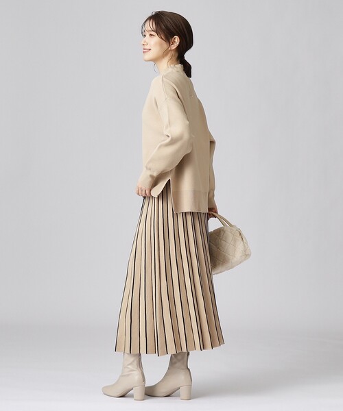 DRESKIP(ドレスキップ)の「◆【セットアップ可/洗える】もちもち ハイネックニット【ここちイージー】(ニット/セーター・レディース・ブラック/イエロー系その他/サンドベージュ/パープル系/ブルー/ブラック系2・02/03/04)」の21枚目の写真