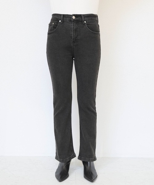 evernavy(エバーネイビー)の「ストレッチ美脚フレアデニムパンツ(デニムパンツ・レディース・ブラック・S/M/L)」の15枚目の写真