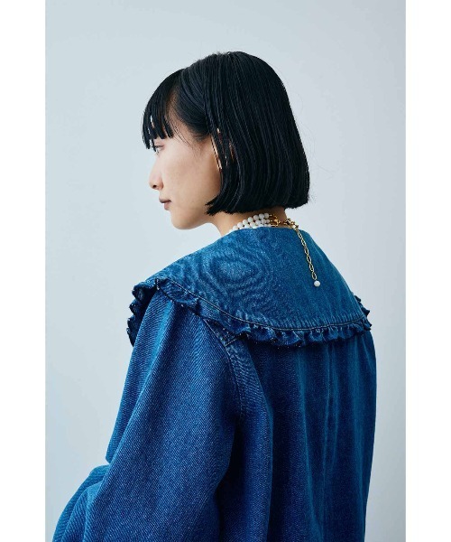 MEDE19F（メデジュウキュウ）の「ＭＥＤＥ１９Ｆ　フリル衿デニムシャツジャケット〈ユーズドブルー〉（デニムジャケット・レディース・ブルー・MEDIUM/LARGE）」の9枚目の写真