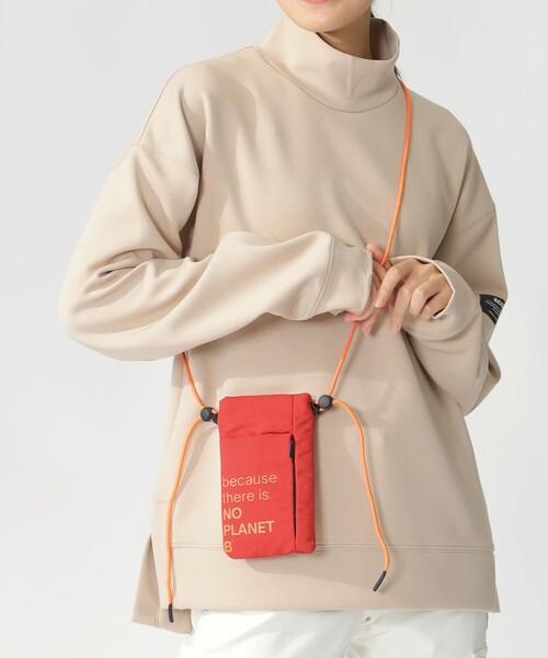 ECOALF(エコアルフ)の「AKIRA モバイルポーチ / AKIRA PHONE CASE UNISEX(ショルダーバッグ・レディース・レッド/ライトブルー/グリーン系その他3/ブラック・FREE)」の10枚目の写真