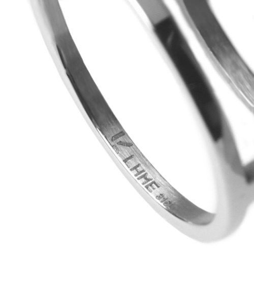 LHME（エルエイチエムイー）の「【WEB限定】”Enhance”ビジューラインリング/ジルコニア/サージカルステンレス（金属アレルギー対応）【LHME / エルエイチエムイー】（リング・レディース・シルバー/ゴールド・9号/11号/13号/15号）」の7枚目の写真