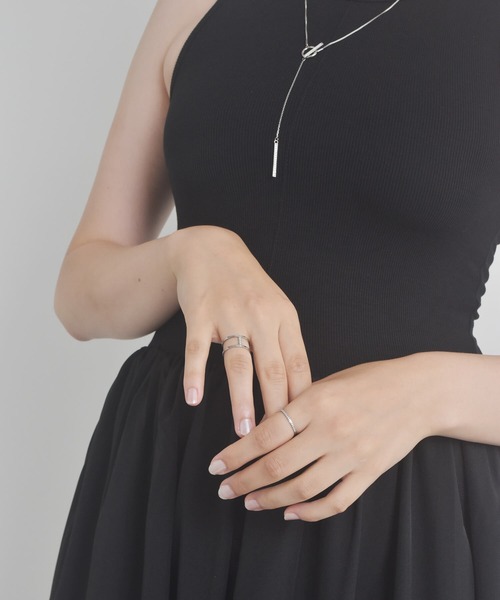 LHME（エルエイチエムイー）の「【WEB限定】”Enhance”ビジューラインリング/ジルコニア/サージカルステンレス（金属アレルギー対応）【LHME / エルエイチエムイー】（リング・レディース・シルバー/ゴールド・9号/11号/13号/15号）」の14枚目の写真