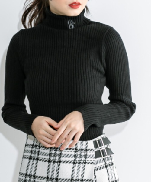 OLIVE des OLIVE（オリーブデオリーブ）の「ベーシックリブタートル　1032050470（ニット/セーター・レディース・チャコールグレー/ブラック/オフホワイト/ブラック系その他・FREE）」の2枚目の写真