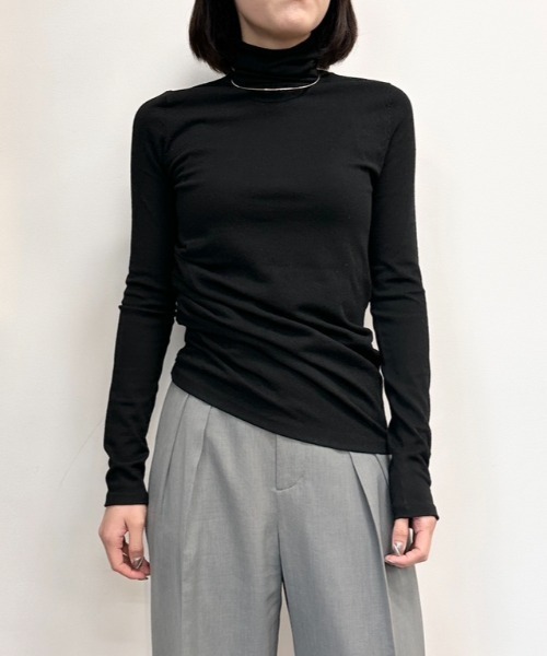 【セール】ワンサイドドレープニットプルオーバー（ニット/セーター）｜anuans（アニュアンス）