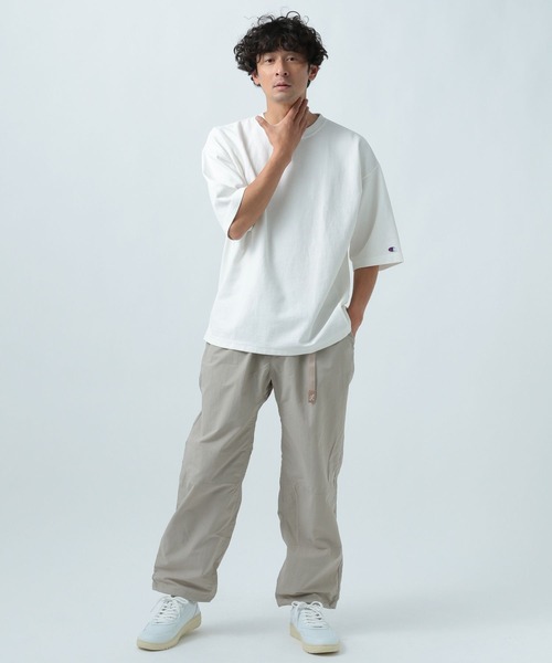 Champion（チャンピオン）の「【Champion(チャンピオン）】別注pigmentdye半袖Tシャツ（Tシャツ/カットソー・メンズ・チャコール/オフホワイト/ブルー系・MEDIUM/LARGE）」の5枚目の写真