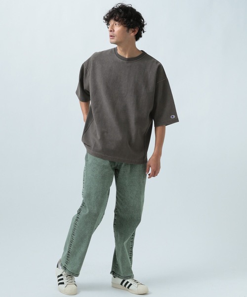 Champion（チャンピオン）の「【Champion(チャンピオン）】別注pigmentdye半袖Tシャツ（Tシャツ/カットソー・メンズ・チャコール/オフホワイト/ブルー系・MEDIUM/LARGE）」の7枚目の写真