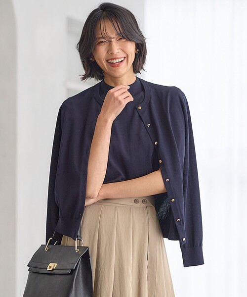 23区 S（ニジュウサンクチイサイサイズ）の「【Oggi4月号掲載/洗える】プレミアムビオコットン カーディガン（カーディガン/ボレロ・レディース・ホワイト系/スモーキーグリーン系/ピンク系/ライラック系/ネイビー系・32）」の4枚目の写真