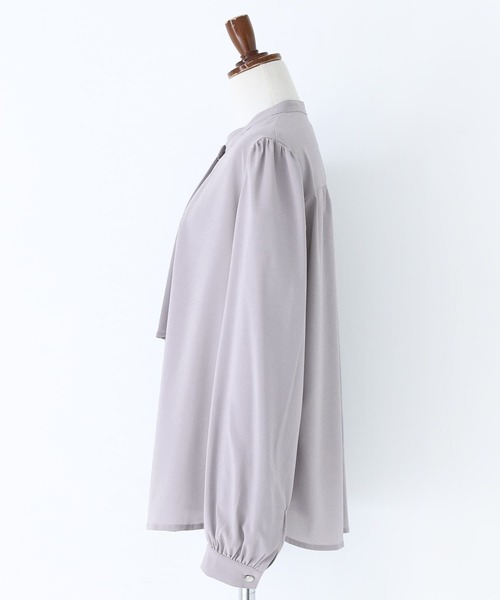 n'OrLABEL（ノアールレーベル）の「『ボウタイブラウス』（シャツ/ブラウス・レディース・ブラック/オフホワイト/グレー・1/2）」の10枚目の写真