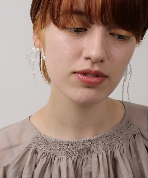 emesuelee(エメスーリー)の「ビーズリボンピアス(ピアス(両耳用)・レディース・ホワイト/ブラック・フリー)」の8枚目の写真
