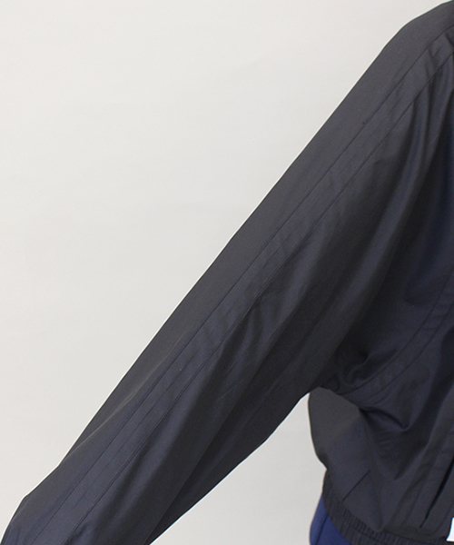 Kastane（カスタネ）の「【Reebok×Kastane】ウィンドブレーカー（ナイロンジャケット・レディース・ブラック/ネイビー・FREE）」の9枚目の写真