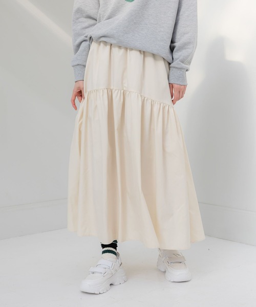 LAKOLE(ラコレ)の「アソートティアードスカート / 108150(スカート・レディース・ブラック/シルバー/オフホワイト/ブロンズ・SMALL/MEDIUM)」の2枚目の写真