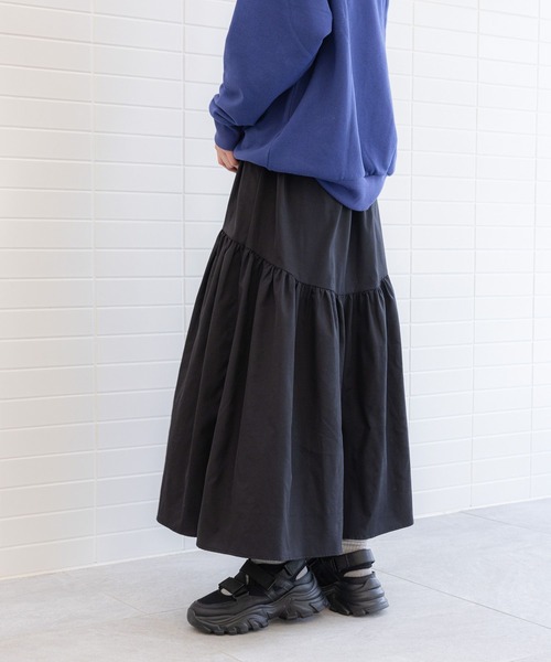 LAKOLE(ラコレ)の「アソートティアードスカート / 108150(スカート・レディース・ブラック/シルバー/オフホワイト/ブロンズ・SMALL/MEDIUM)」の16枚目の写真