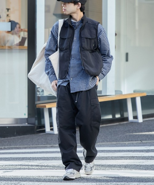 Franklin Climbing（フランクリンクライミング）の「【ESSENTIAL】アウトポケットナイロンベスト《撥水・通気性》（ベスト・メンズ・ホワイト系その他/ブラック・MEDIUM/LARGE/X-LARGE）」の10枚目の写真